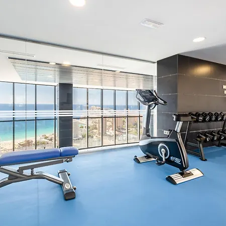 Beach 6-16 Poniente Beach בנידורם